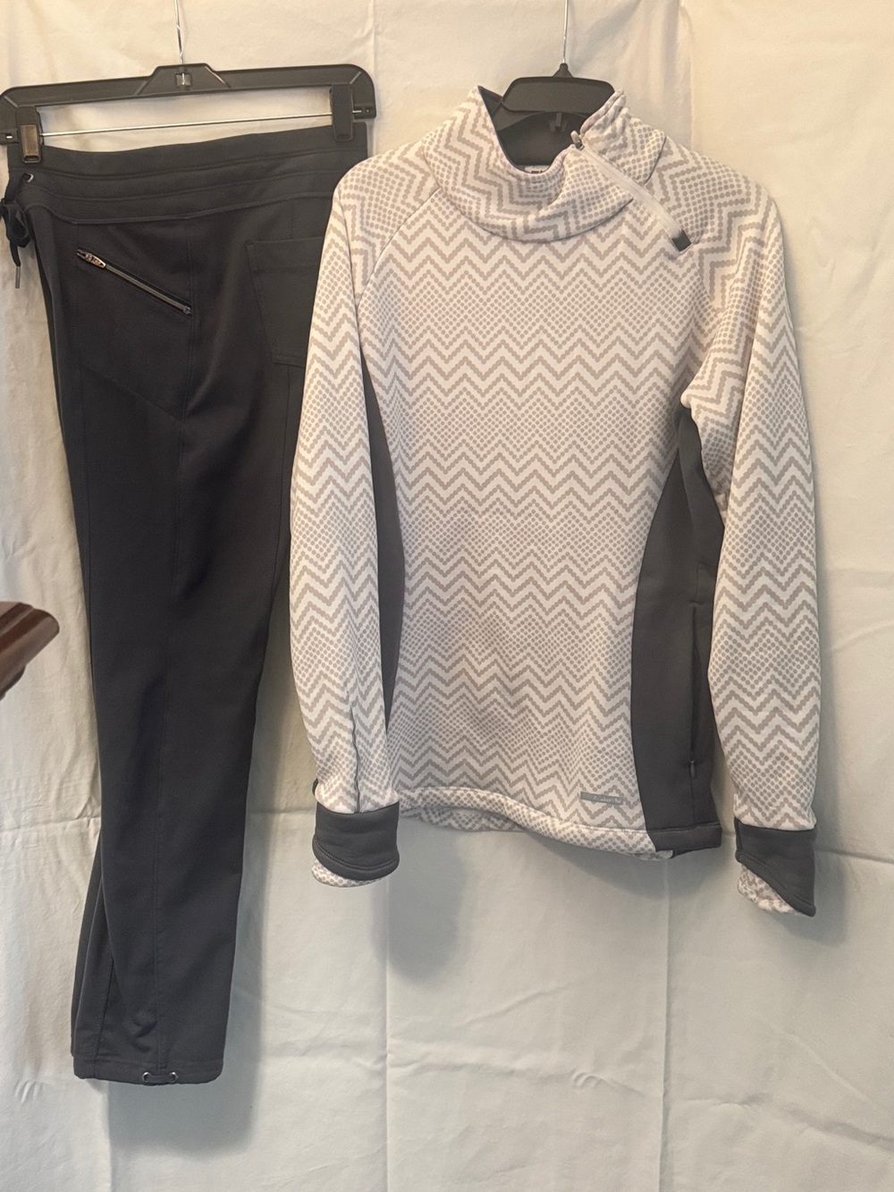 Athleta dark gray pants